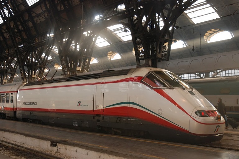 イタリアの高速鉄道フレッチャビアンカ