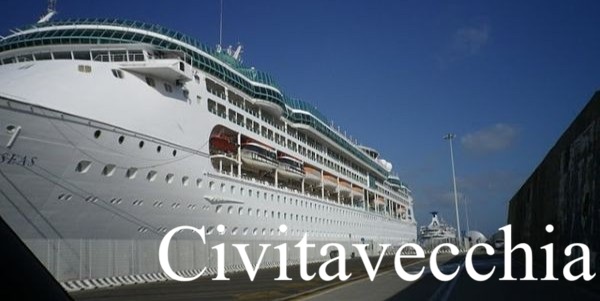 チビタベッキア港のクルーズ船